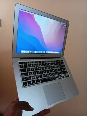 Laptop Apple MacBook 2017 8GB Intel Core i5 SSD 256GB