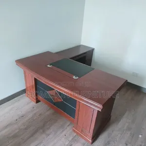 1.6meter Desk – Mahogany Executive Desk With Storage