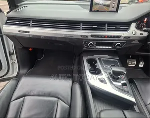 Audi Q7 2017 White