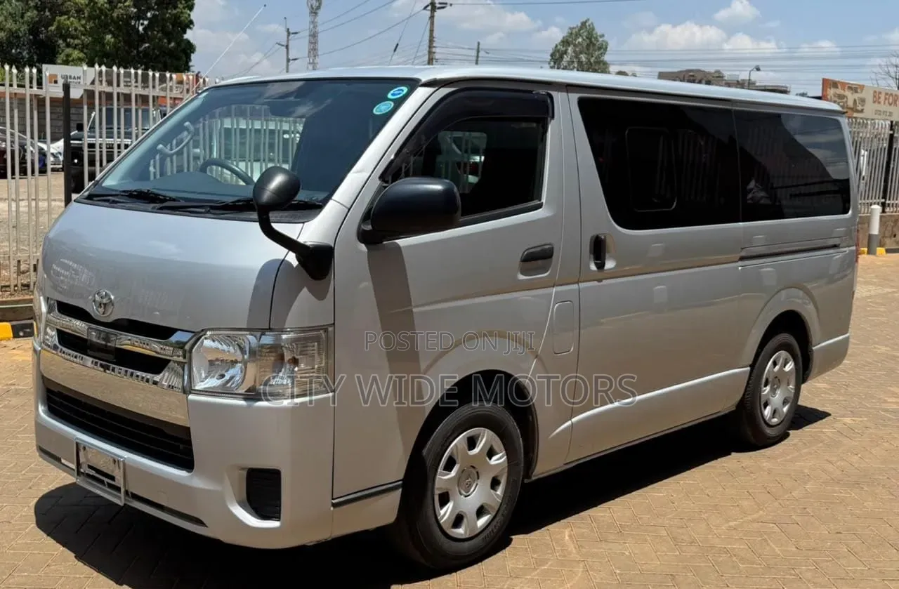 Toyota HiAce 2019 Silver