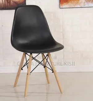 Black Ergonomic Plastic Eifel Style Eames Chair