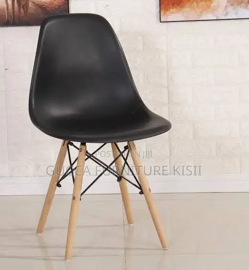 Black Ergonomic Plastic Eifel Style Eames Chair