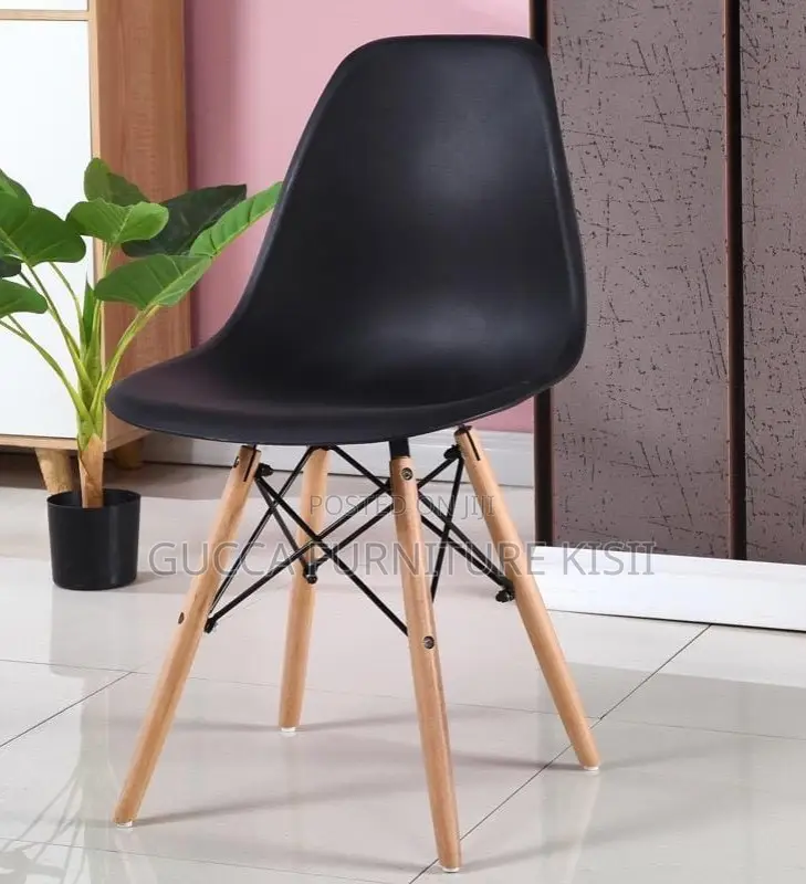 Black Ergonomic Plastic Eifel Style Eames Chair