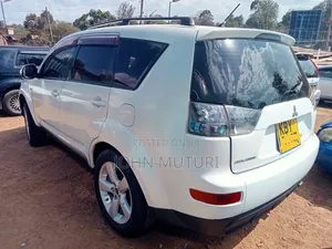 Mitsubishi Outlander 2006 White
