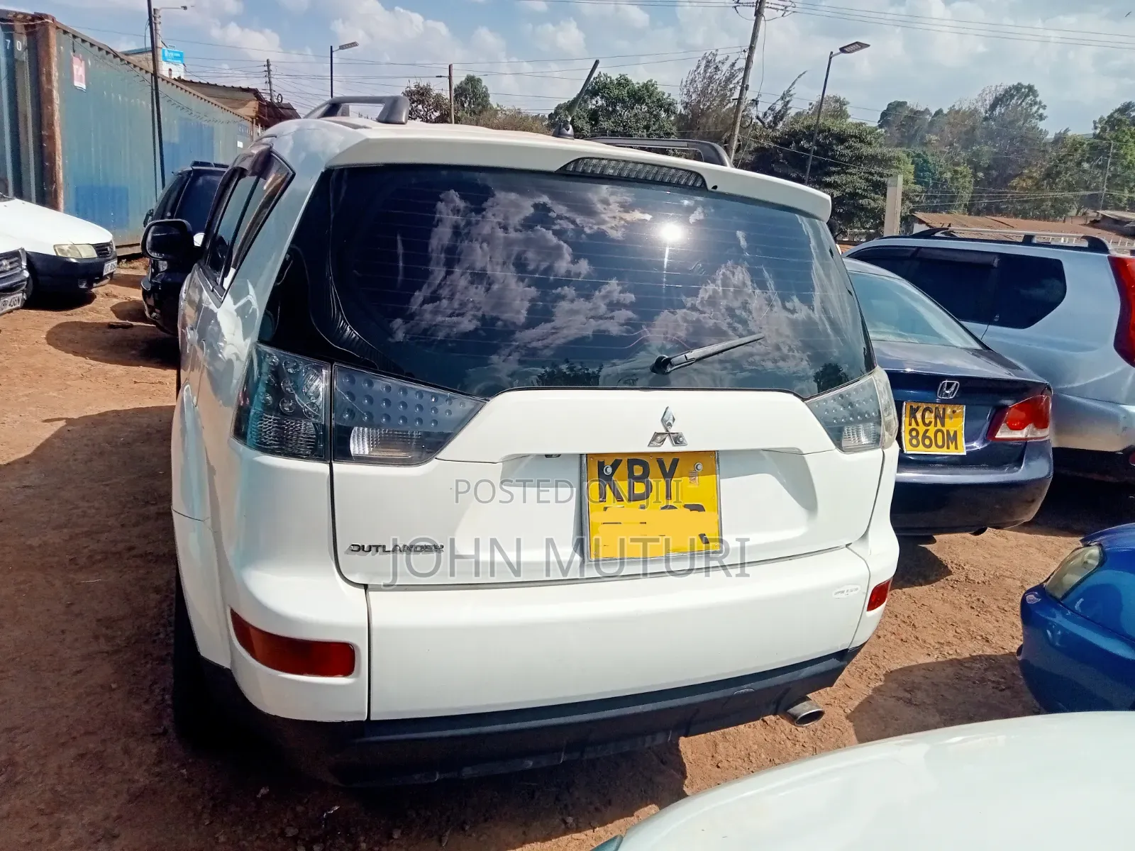 Mitsubishi Outlander 2006 White