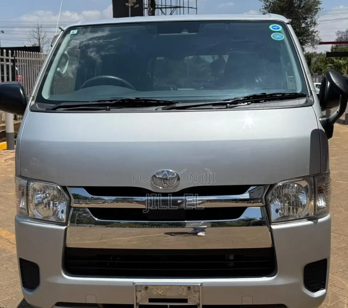 Toyota HiAce 2019 Silver