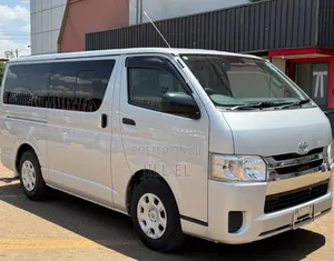Toyota HiAce 2019 Silver