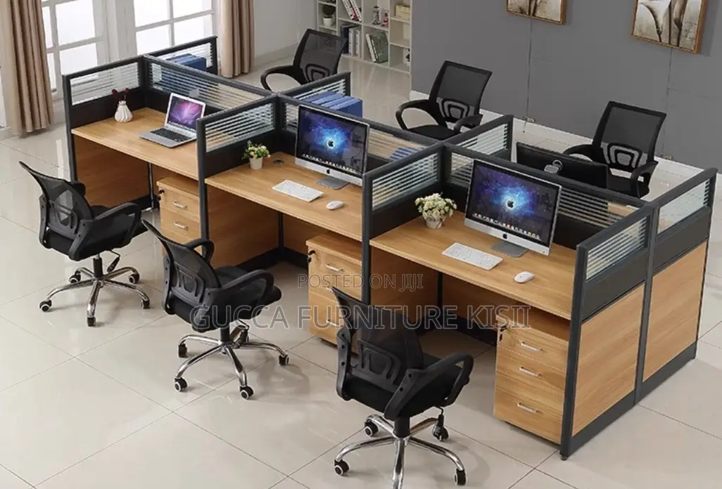 06 Seater Modular Collaborative Office Workstation