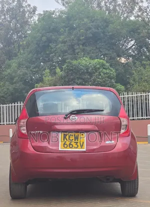 Nissan Note 2012 Maroon