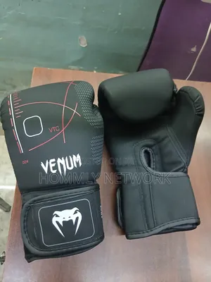 High Quality Venum Boxing Gloves Pair 10oz