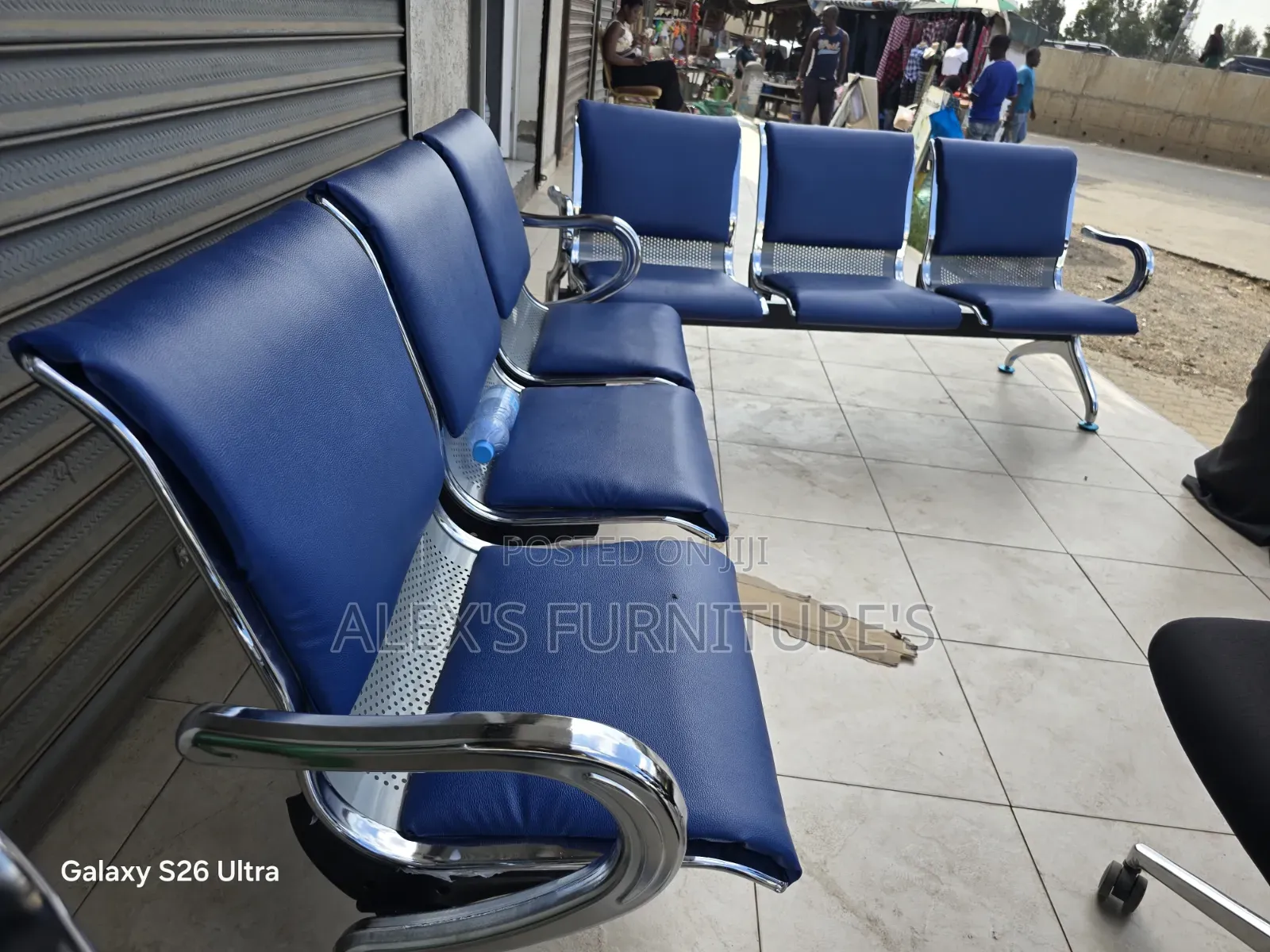 A Visitor Office Chair.