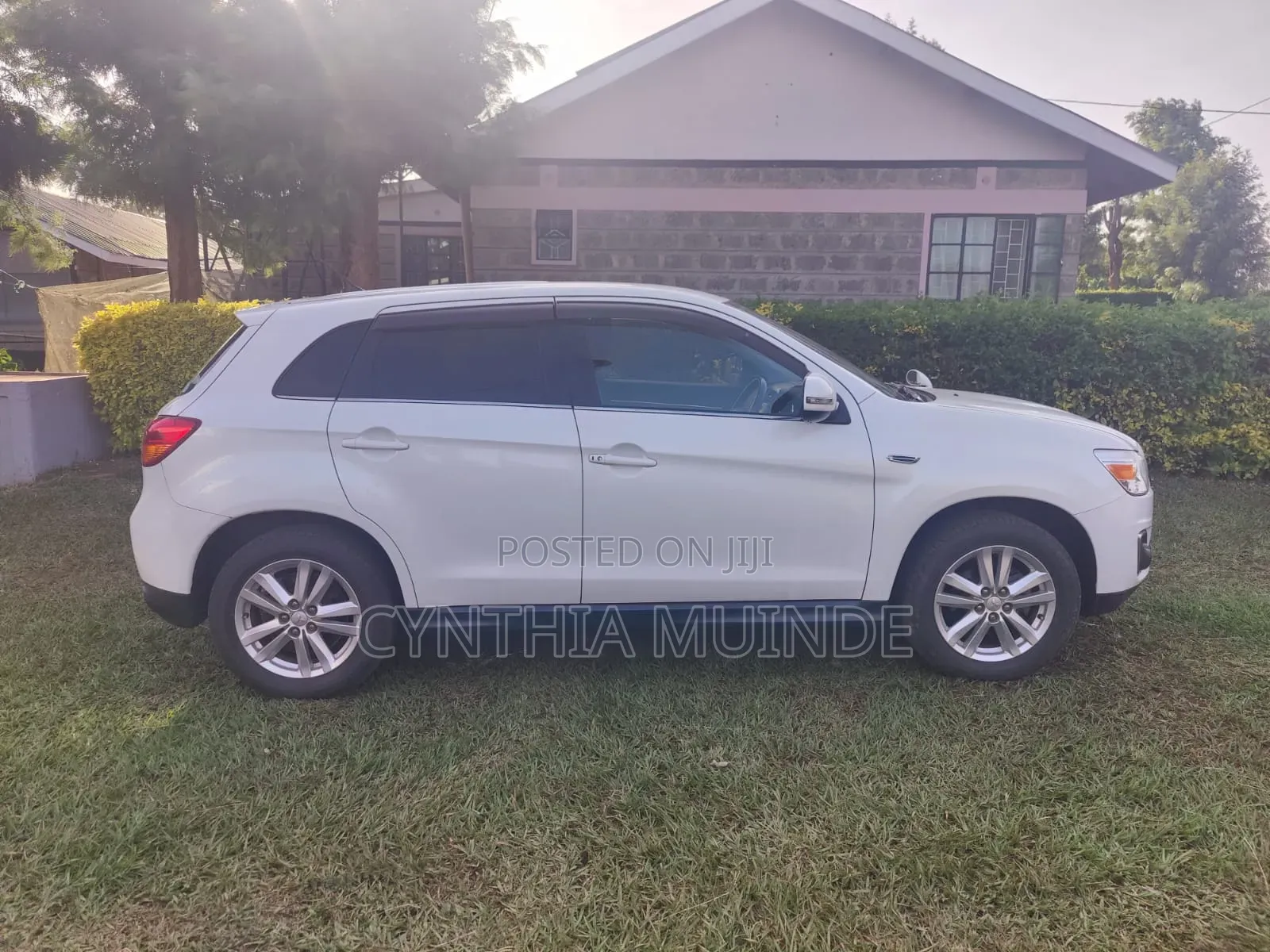 Mitsubishi RVR 2013 White