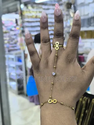 Fancy Hand Chain