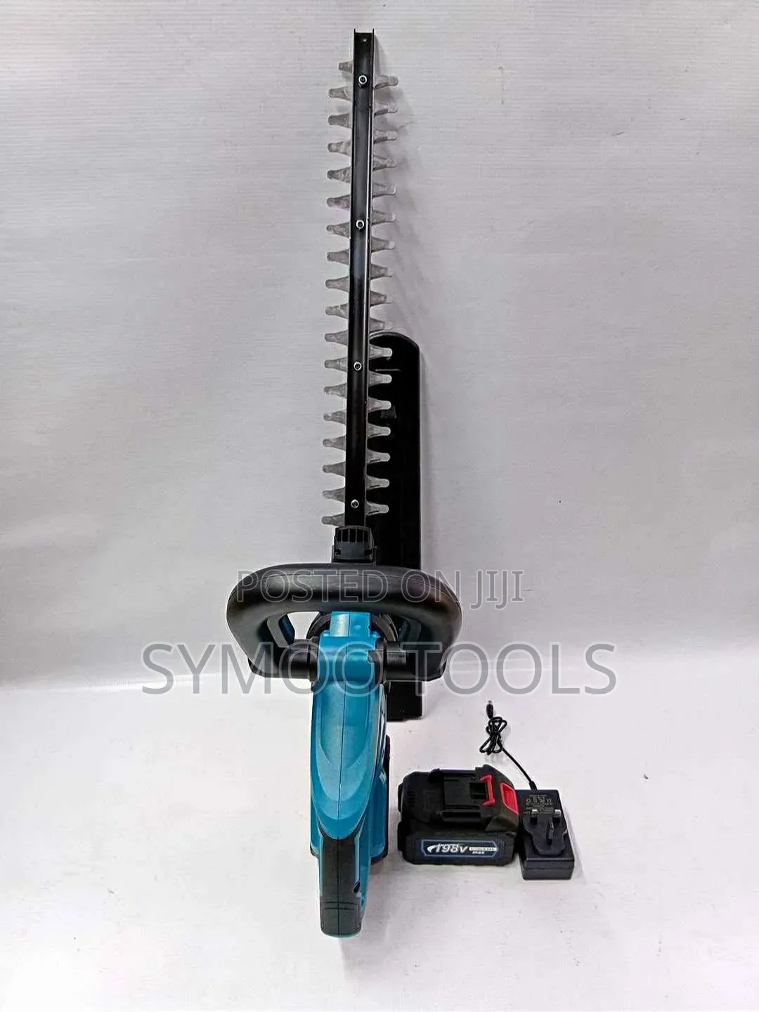 Makita Cordless Hedge Trimmer
