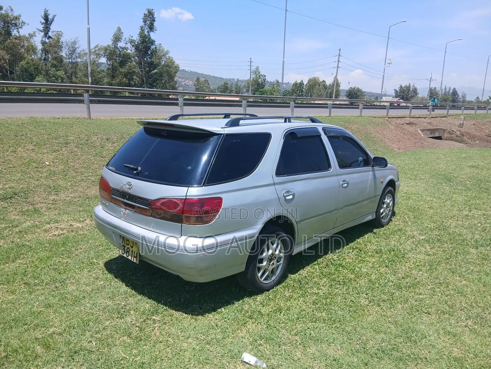 Toyota Vista 2001 Silver