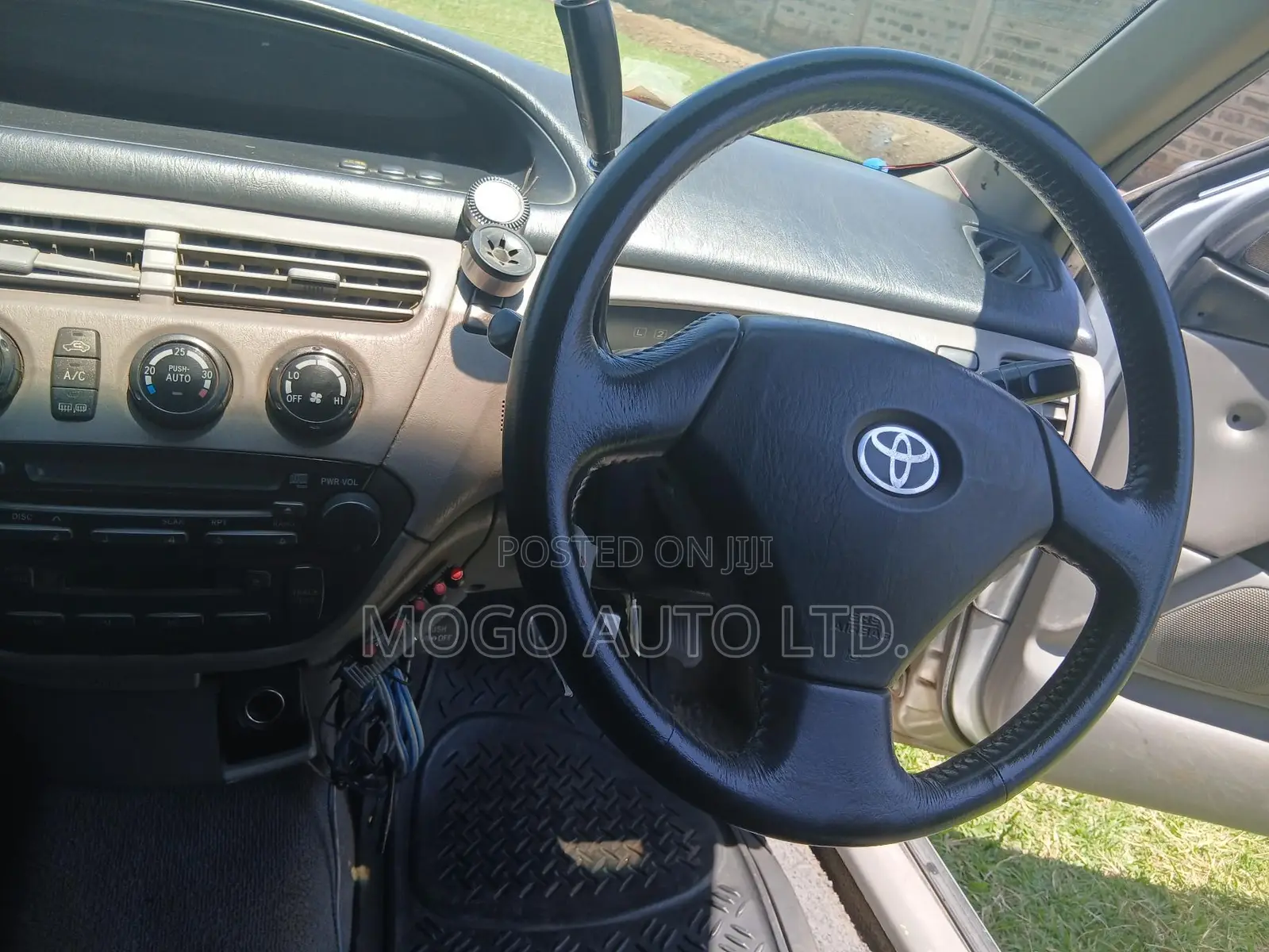 Toyota Vista 2001 Silver