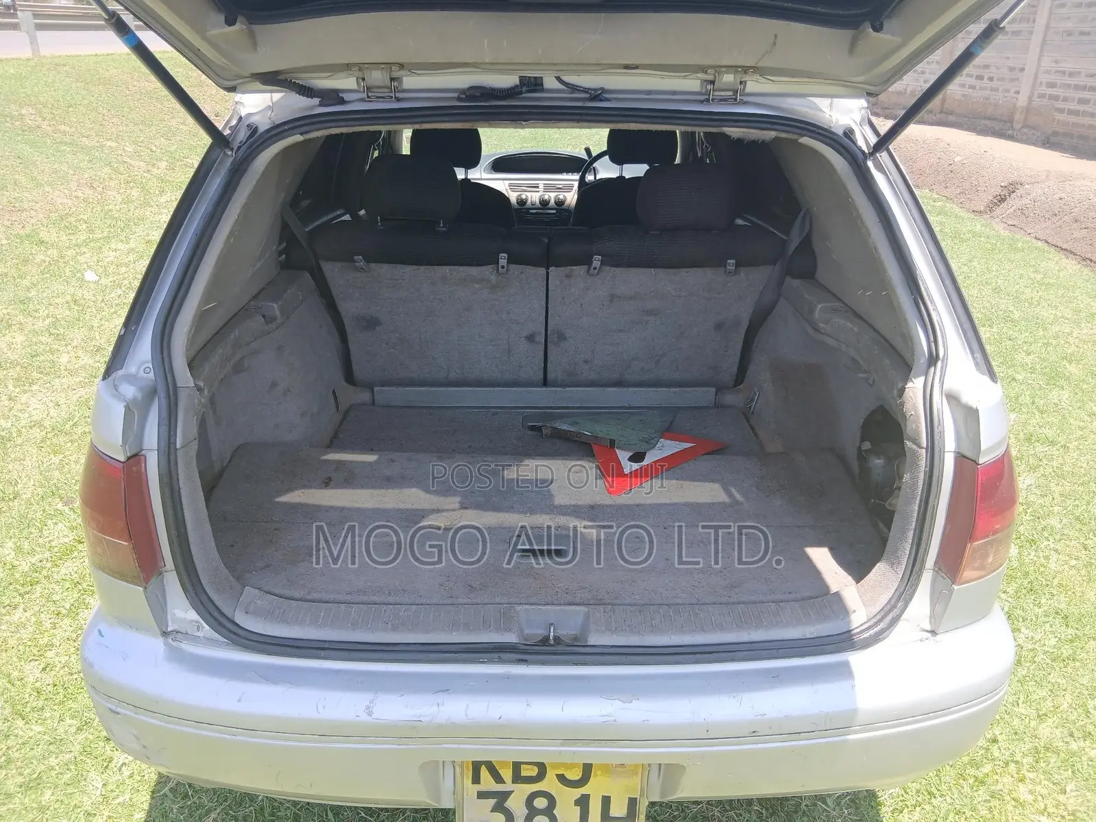 Toyota Vista 2001 Silver