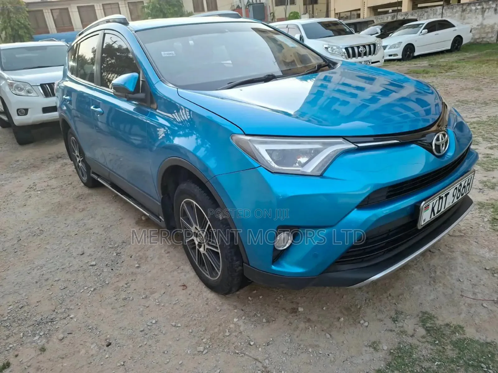 Toyota RAV4 2016 Blue