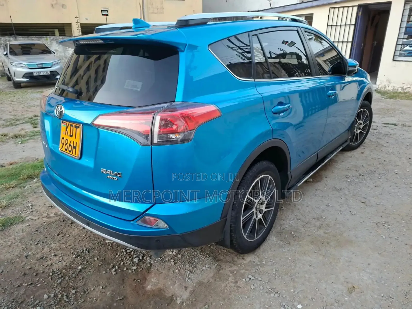 Toyota RAV4 2016 Blue