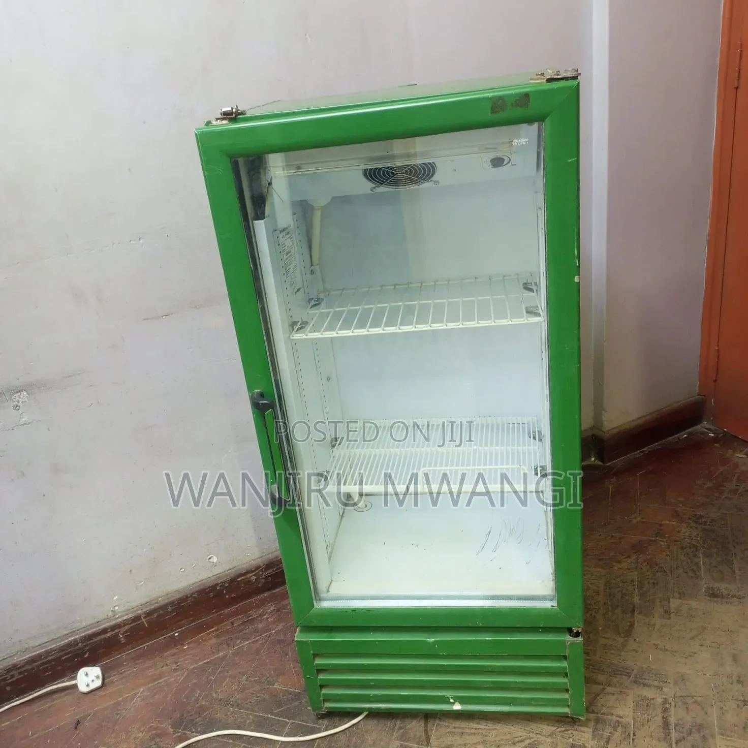 Clean 100litres Display Fridge
