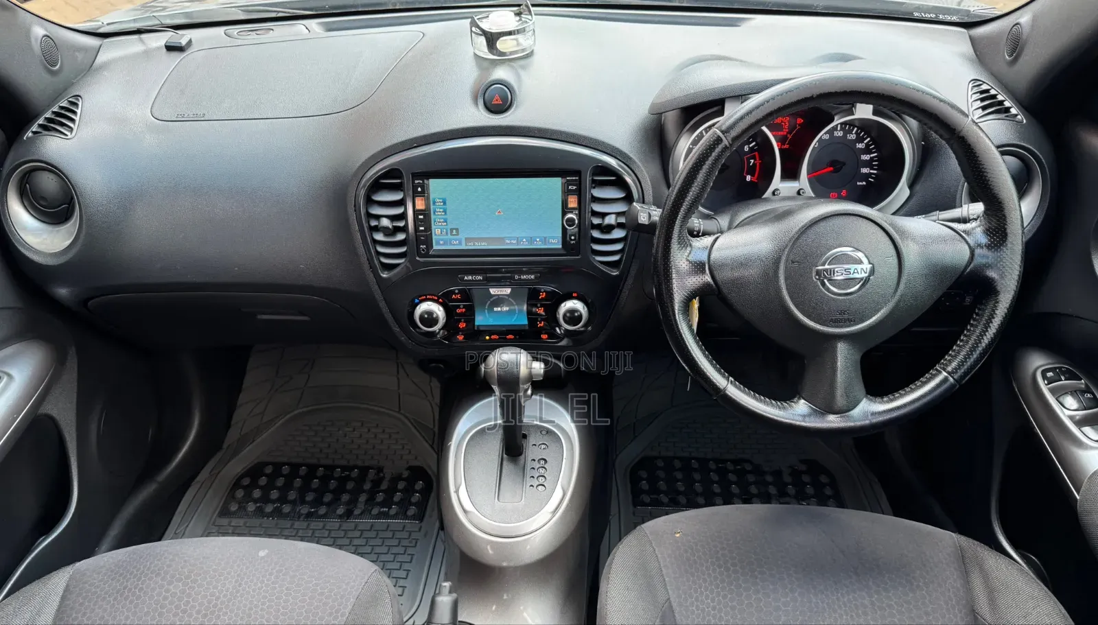 Nissan Juke 2012 Gray