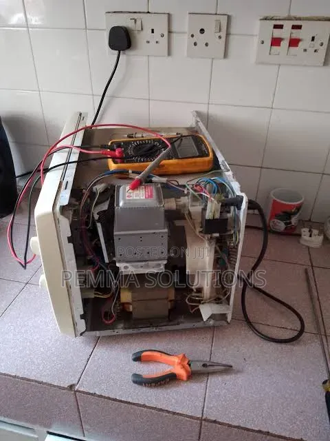 Microwave Repair Services – Fast & Reliable!