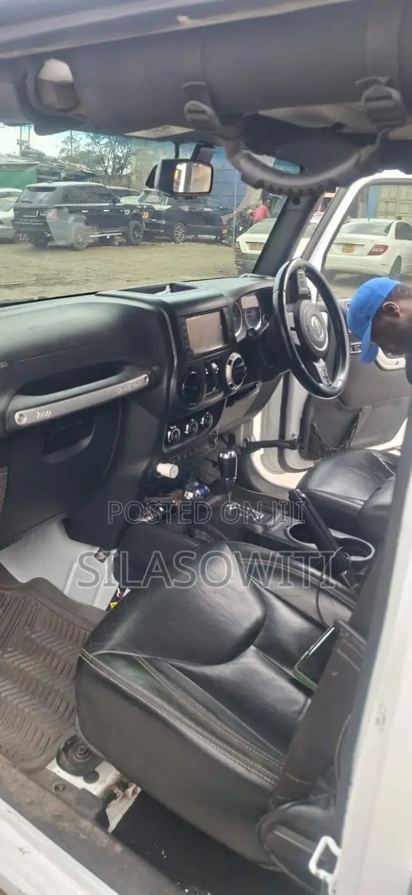 Jeep Wrangler 2015 White