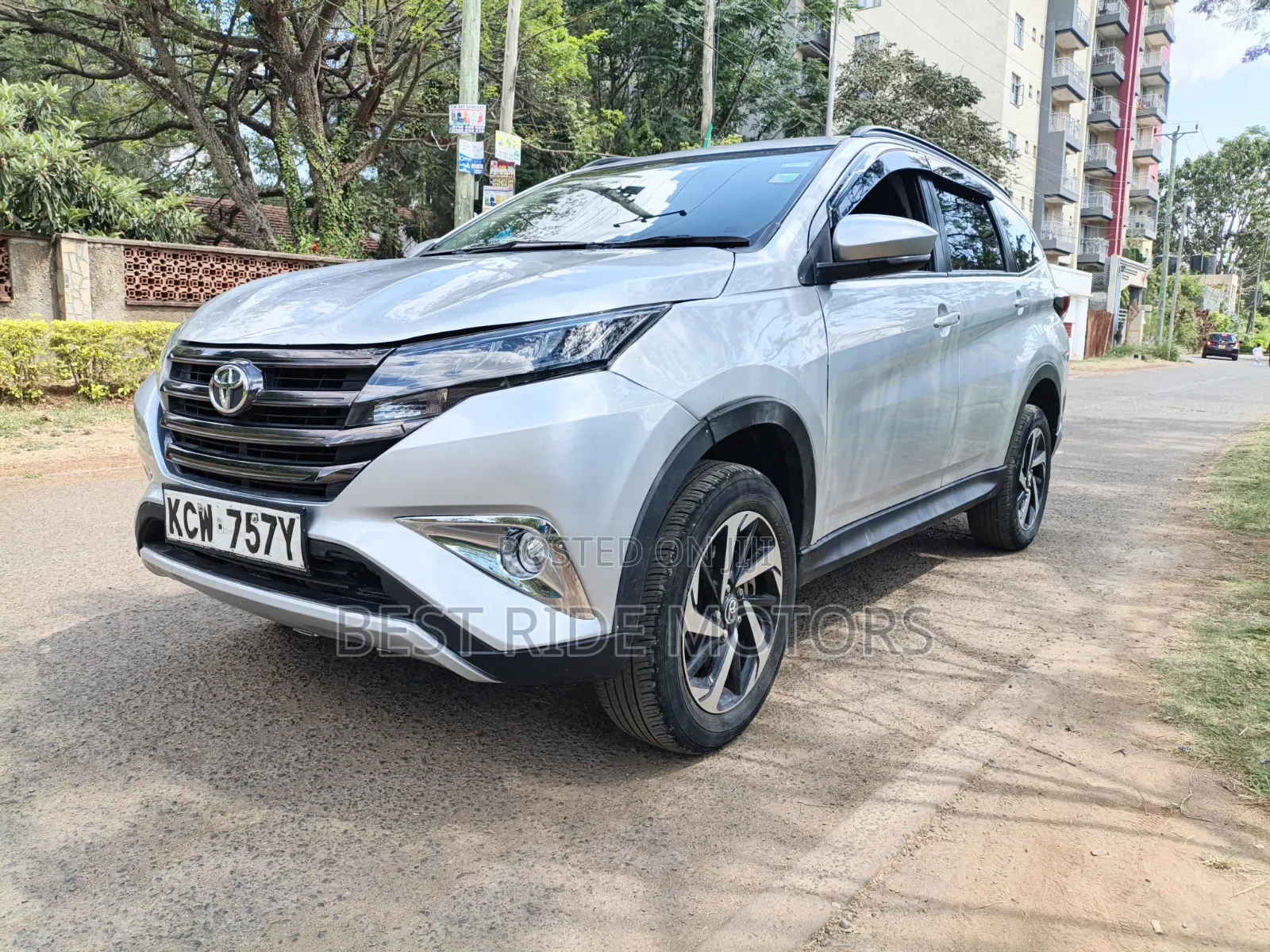 Toyota Rush 2019 Silver