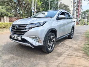 Toyota Rush 2019 Silver
