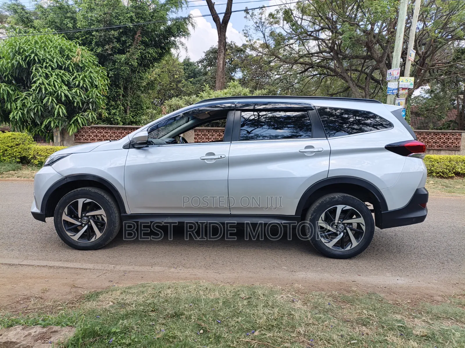 Toyota Rush 2019 Silver