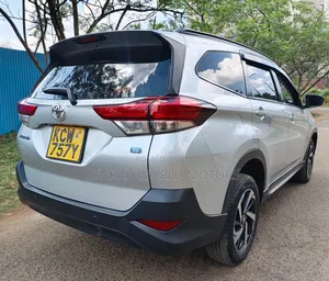 Toyota Rush 2019 Silver