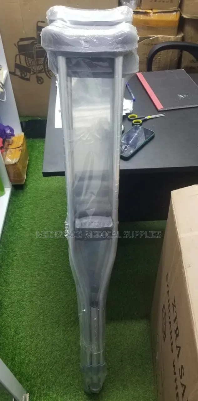 Height Adjustable Underarm Crutches