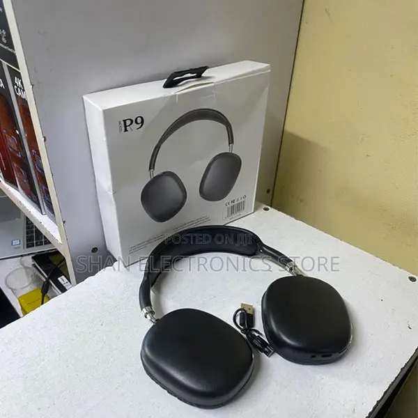 P9 Over Ear Wireless Headphones for Personal Entertainment