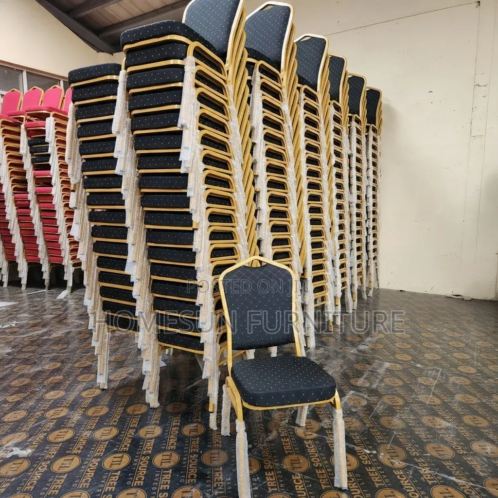 Event Chair – Black Padded Stackable Banquet Seat