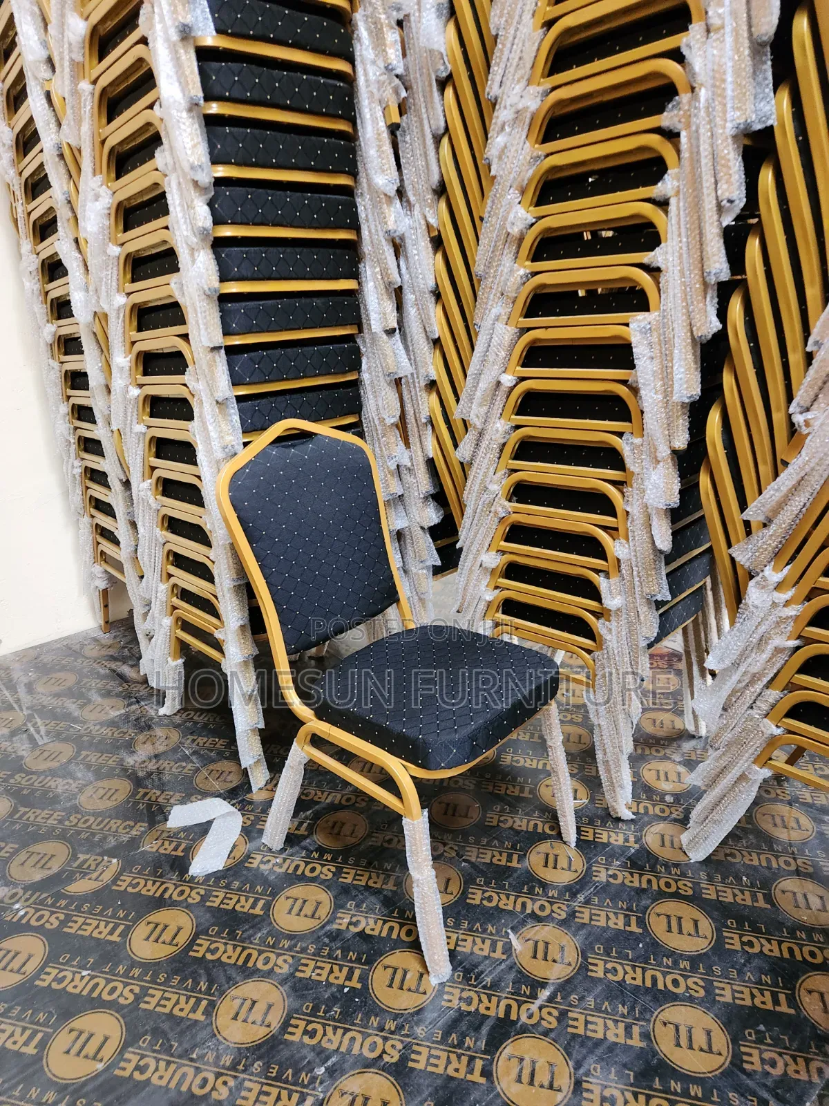 Event Chair – Black Padded Stackable Banquet Seat