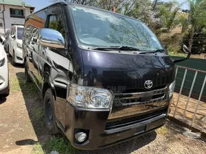 Toyota HiAce 2018 Black