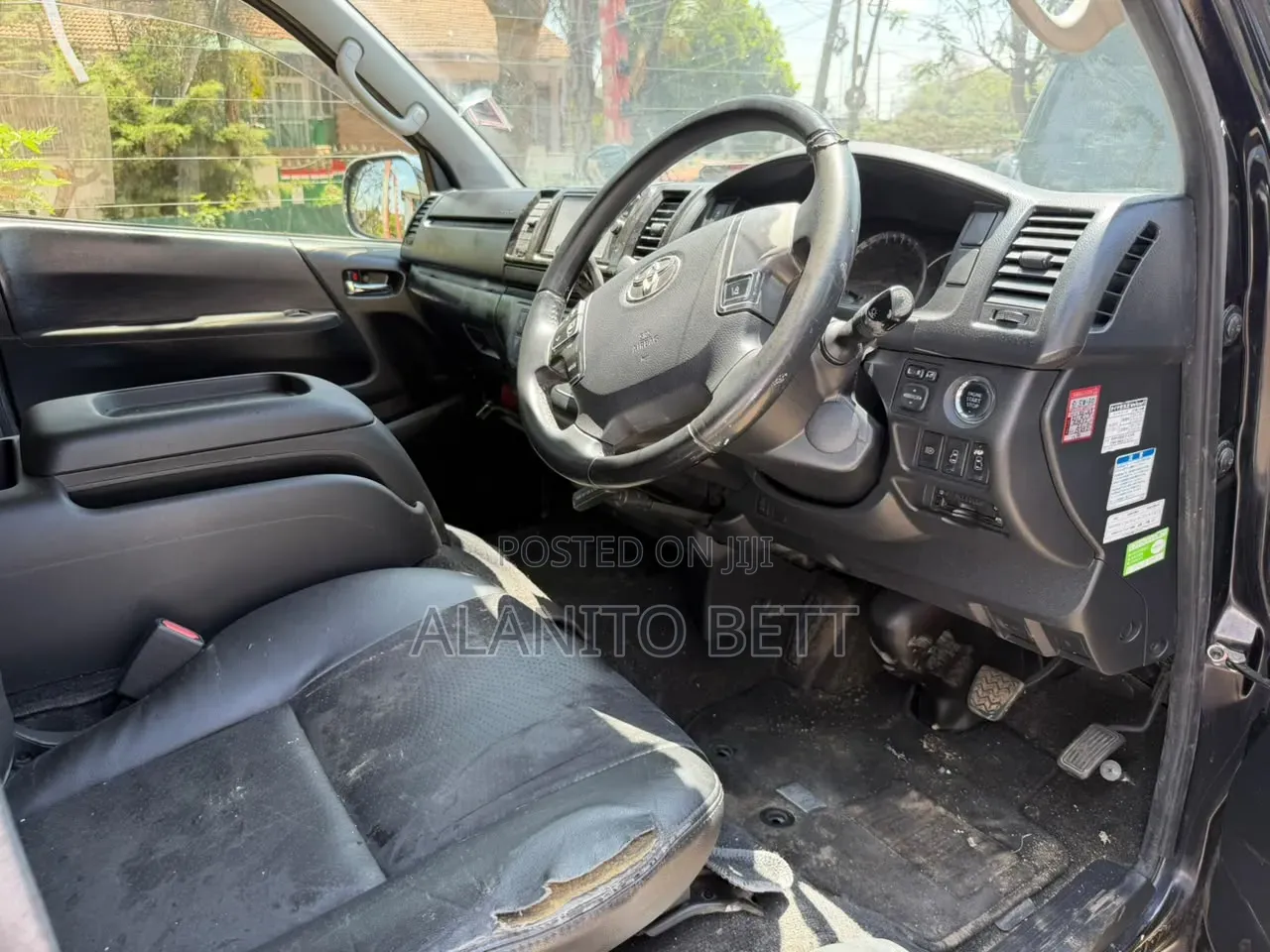 Toyota HiAce 2018 Black