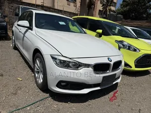 BMW 320i Sedan RWD 2018 White