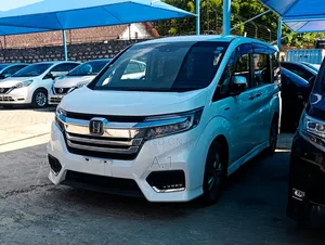 Honda Stepwgn 2019 White