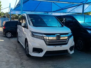 Honda Stepwgn 2019 White