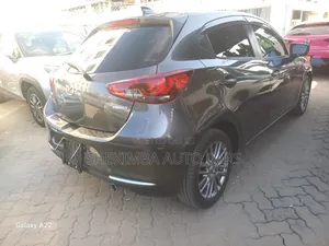 Mazda 2 2021 Gray