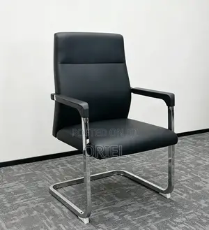 Executive Leather Guest Chair – Elegant Office Visitor Seating