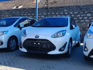 Toyota Aqua 2019 White