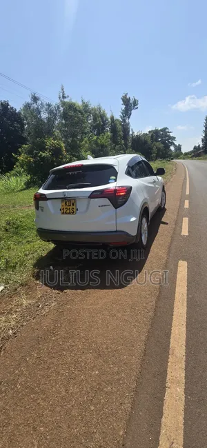 Honda Vezel 1.5 2WD 2019 Pearl