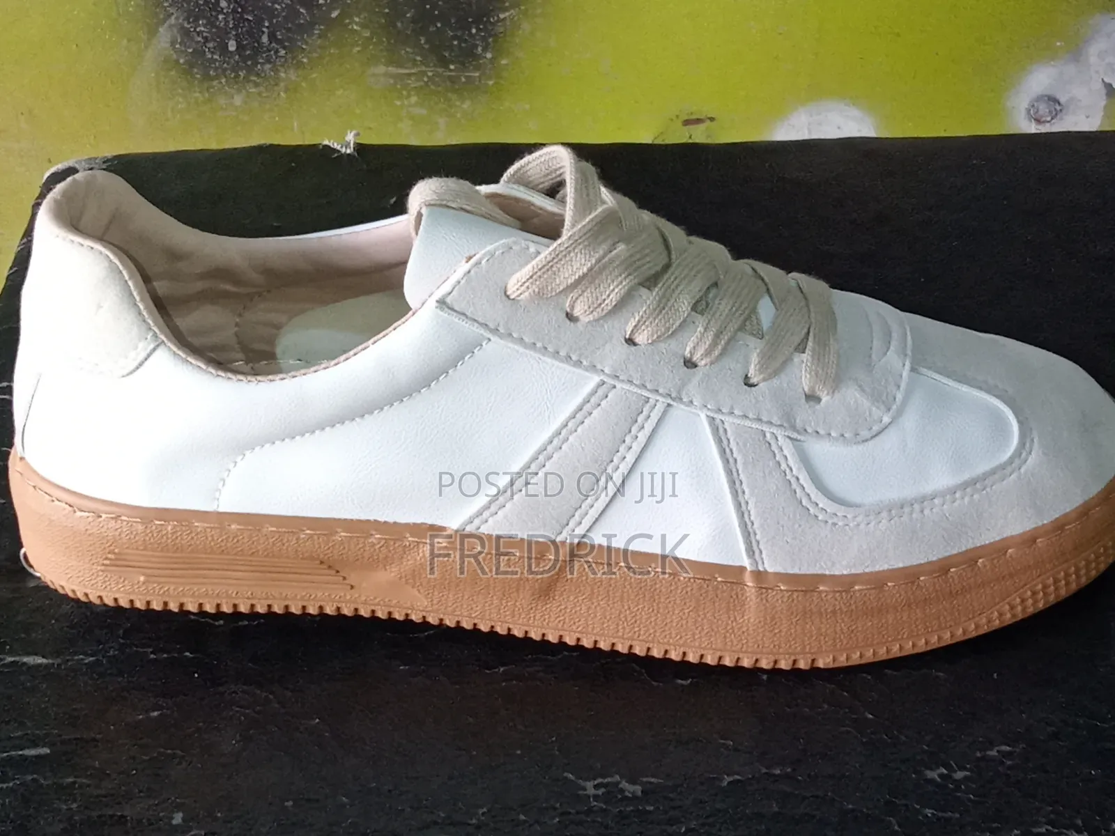 Komaroxx Shoe Hub