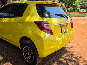 Toyota Vitz 2015 Yellow