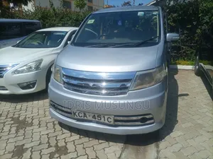 Nissan Serena 2017 Silver