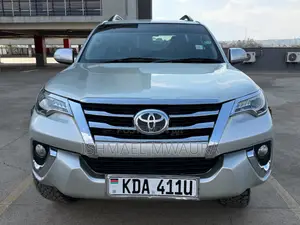 Toyota Fortuner 2.7 AWD 2013 Silver