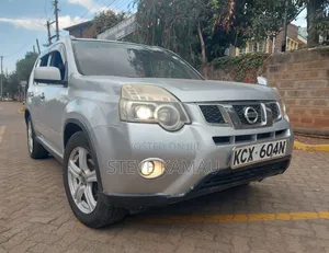 Nissan X-Trail 2013 Silver