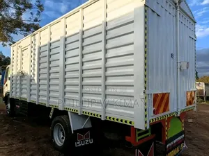 Isuzu FRR 33